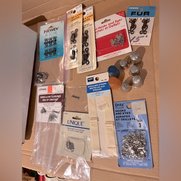 (2/$60) Sewing Notions lot - Picture 5 of 6